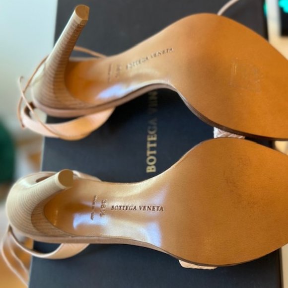 Bottega Veneta Tan Sandals - Picture 3 of 16